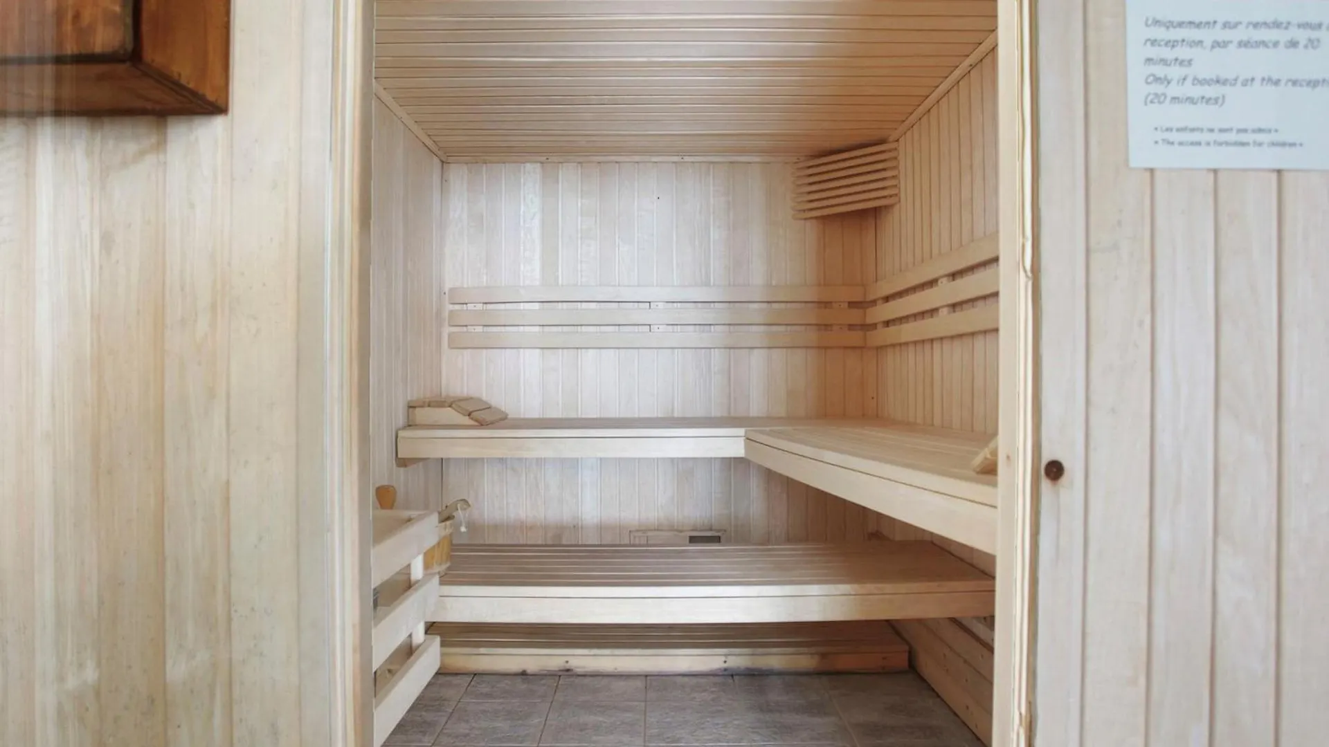 Confortable Appartement Pour 8 Avec Cuisine Equipee A Notre-Dame-De-Bellecombe - Fr-1-807-67 Francia