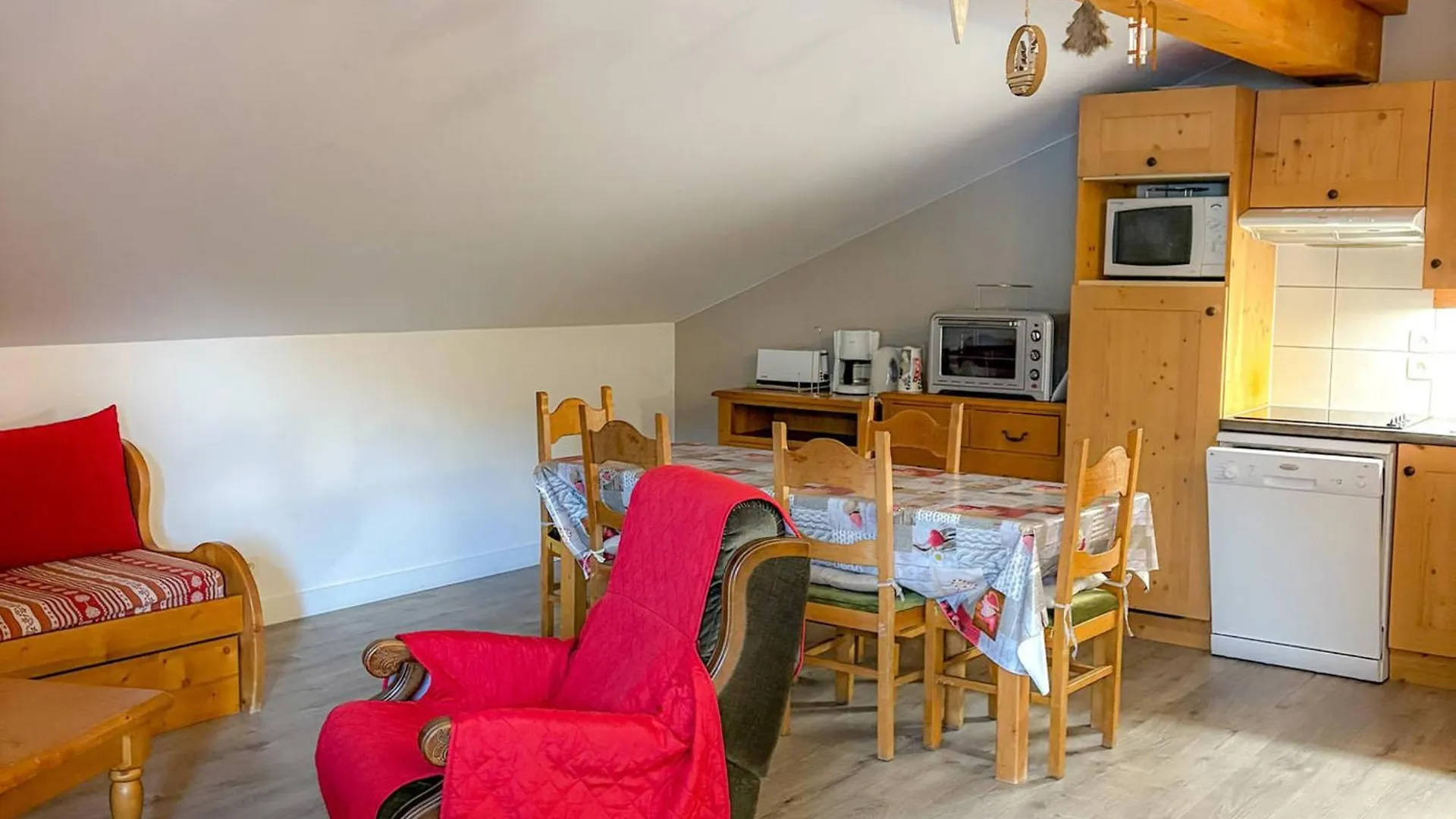 Apartamento Confortable Appartement Pour 8 Avec Cuisine Equipee A Notre-Dame-De-Bellecombe - Fr-1-807-67